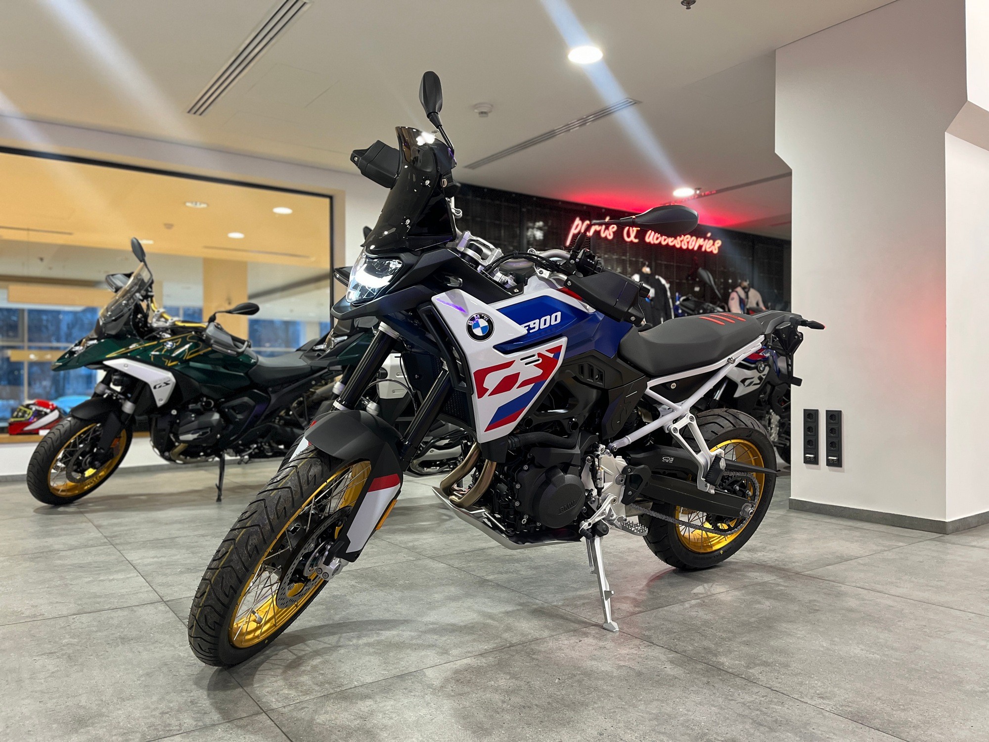 F 900 GS