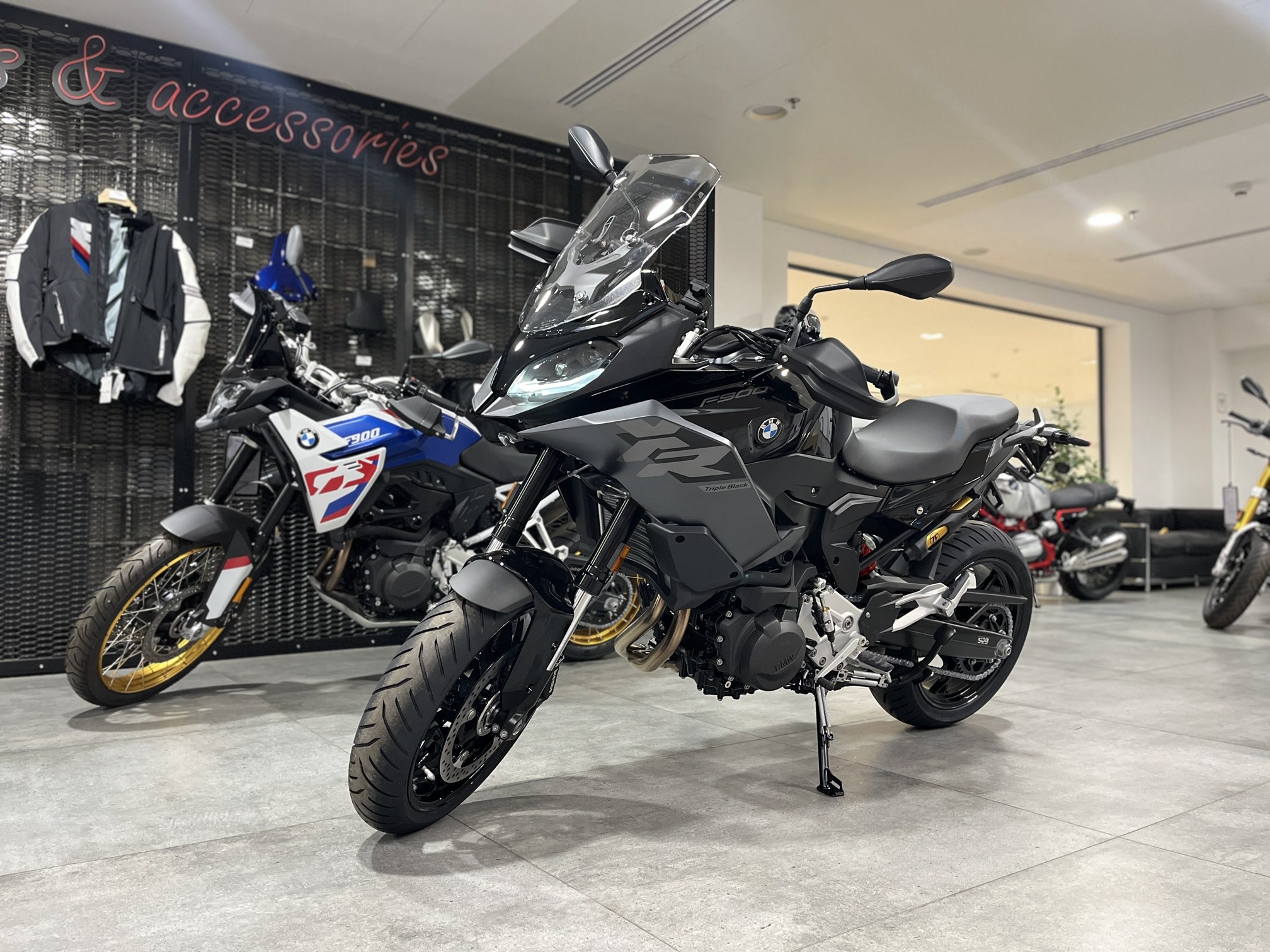 F 900 XR