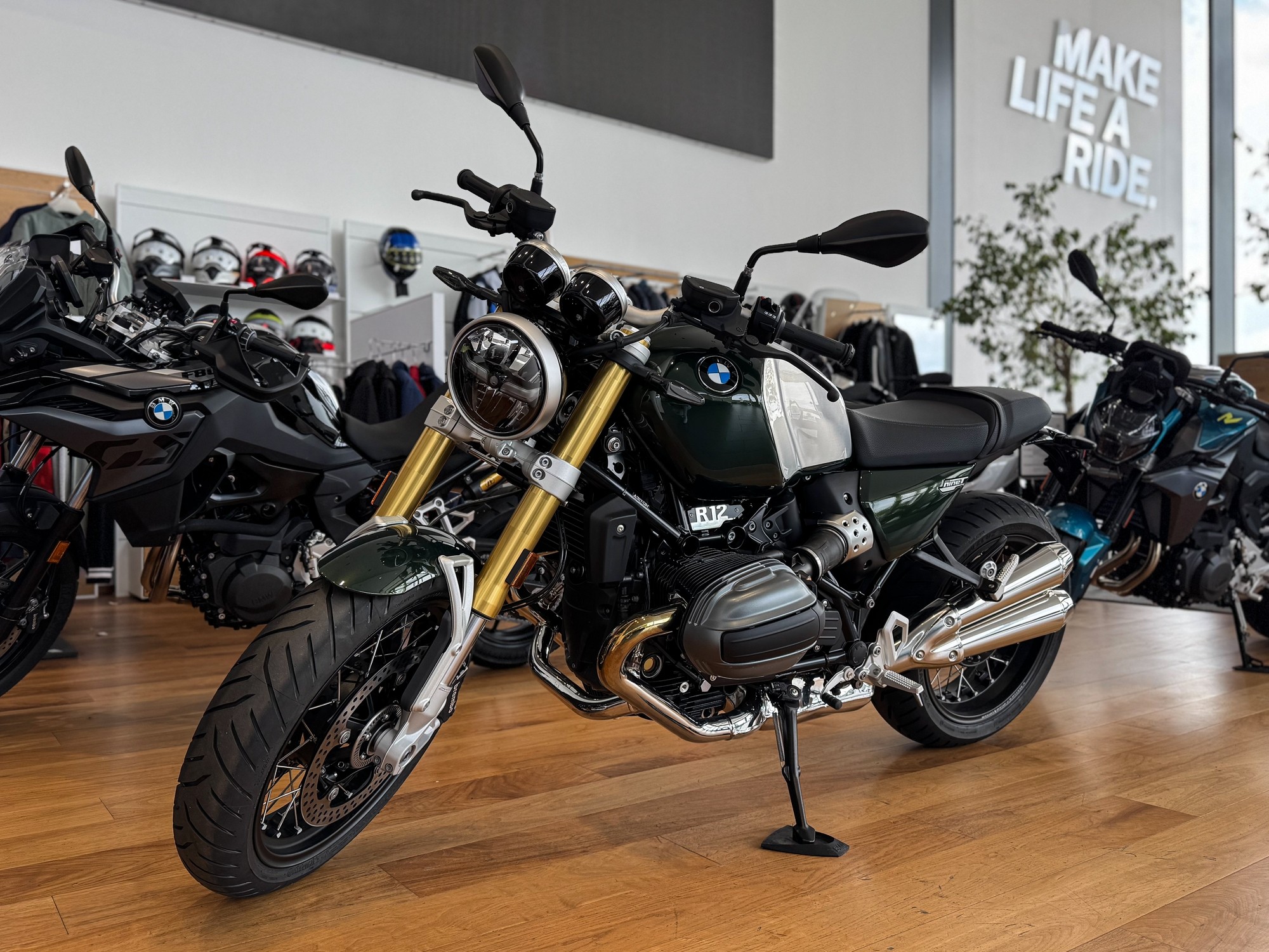 R 12 nineT