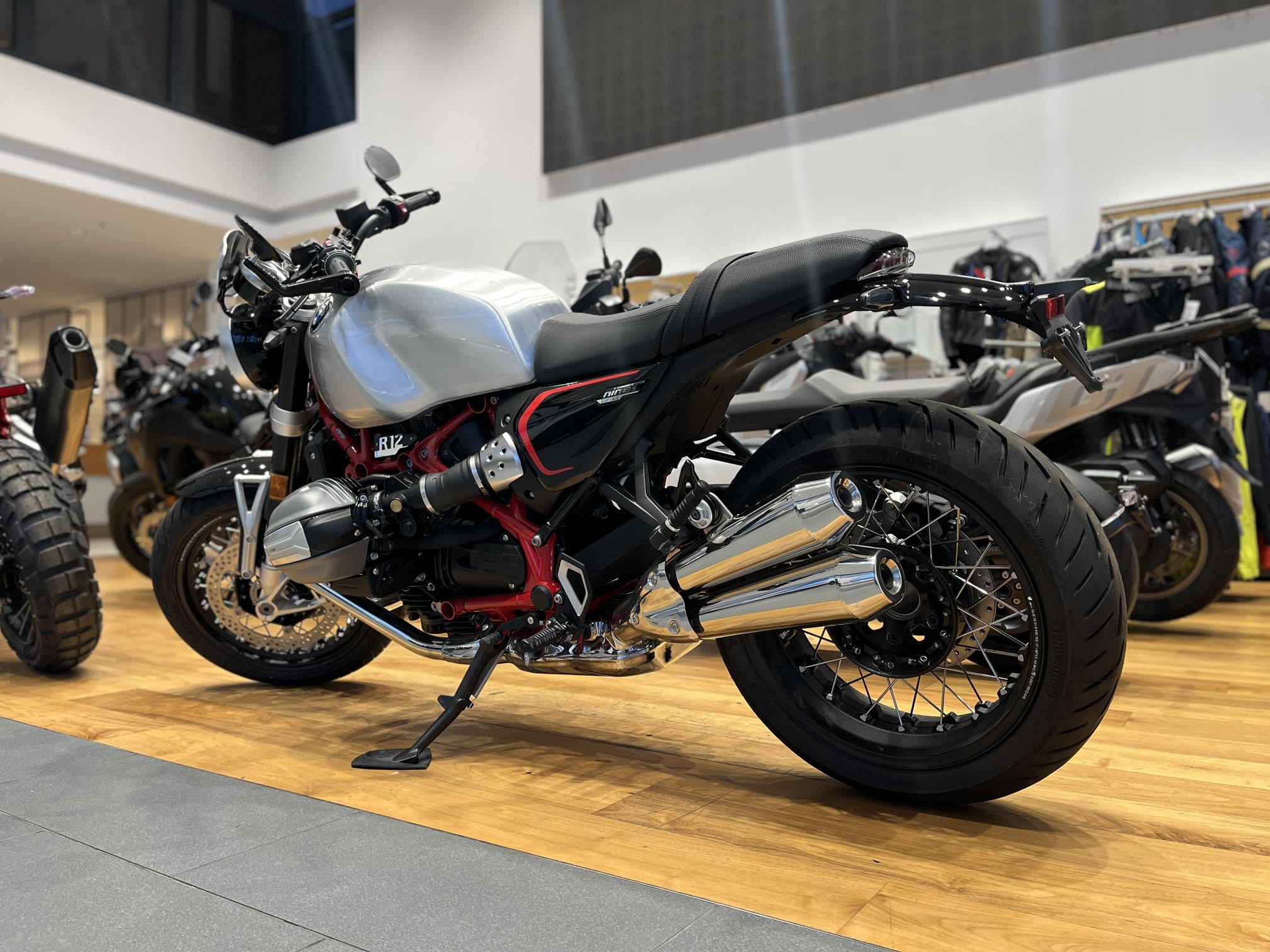 R 12 nineT