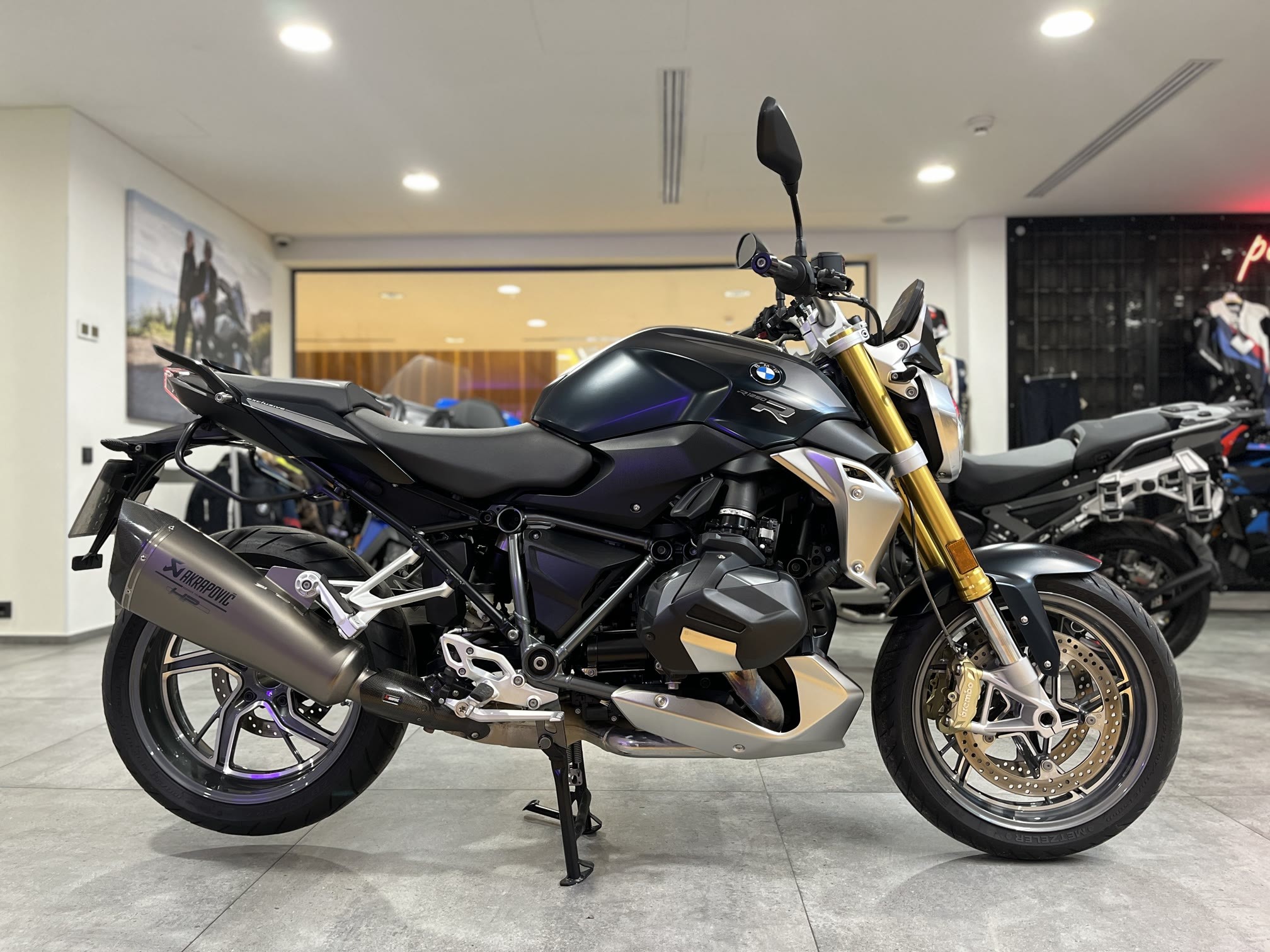 R 1250 R