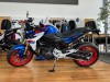 F 900 R