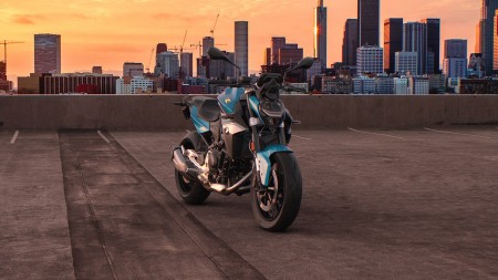 Твій персональний Dynamic Roadster Твій персональний Dynamic Roadster
